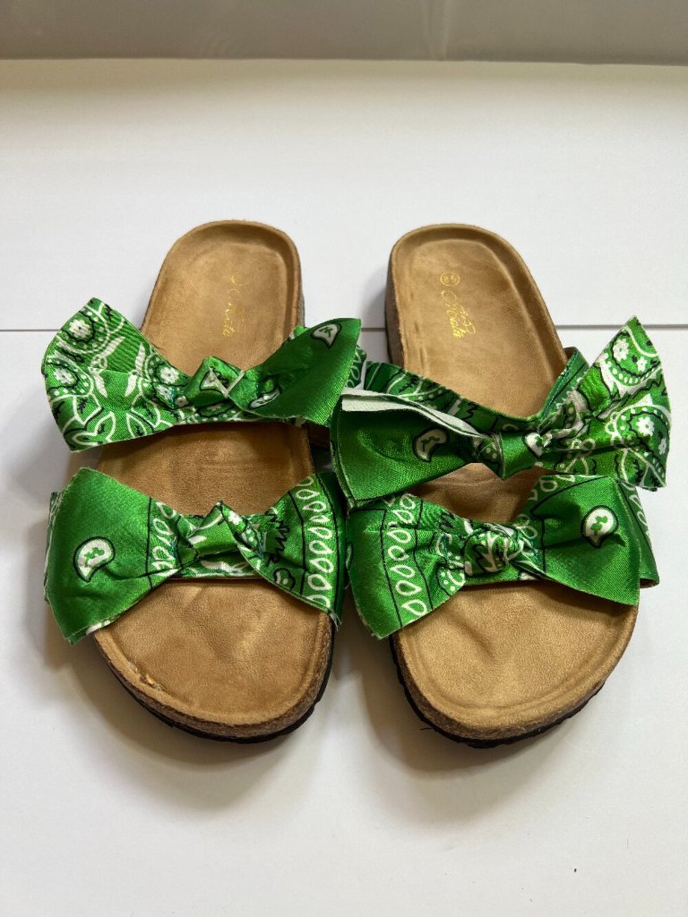 Mata Shoes Green Broadwalk Slip Slides Sandals W 8 1/2